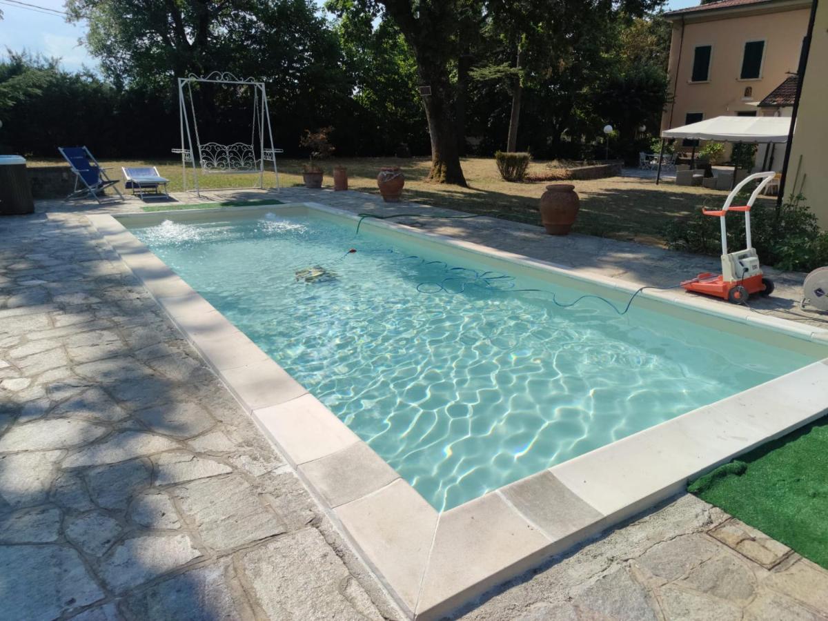 פופי Agriturismo Il Casolare מראה חיצוני תמונה