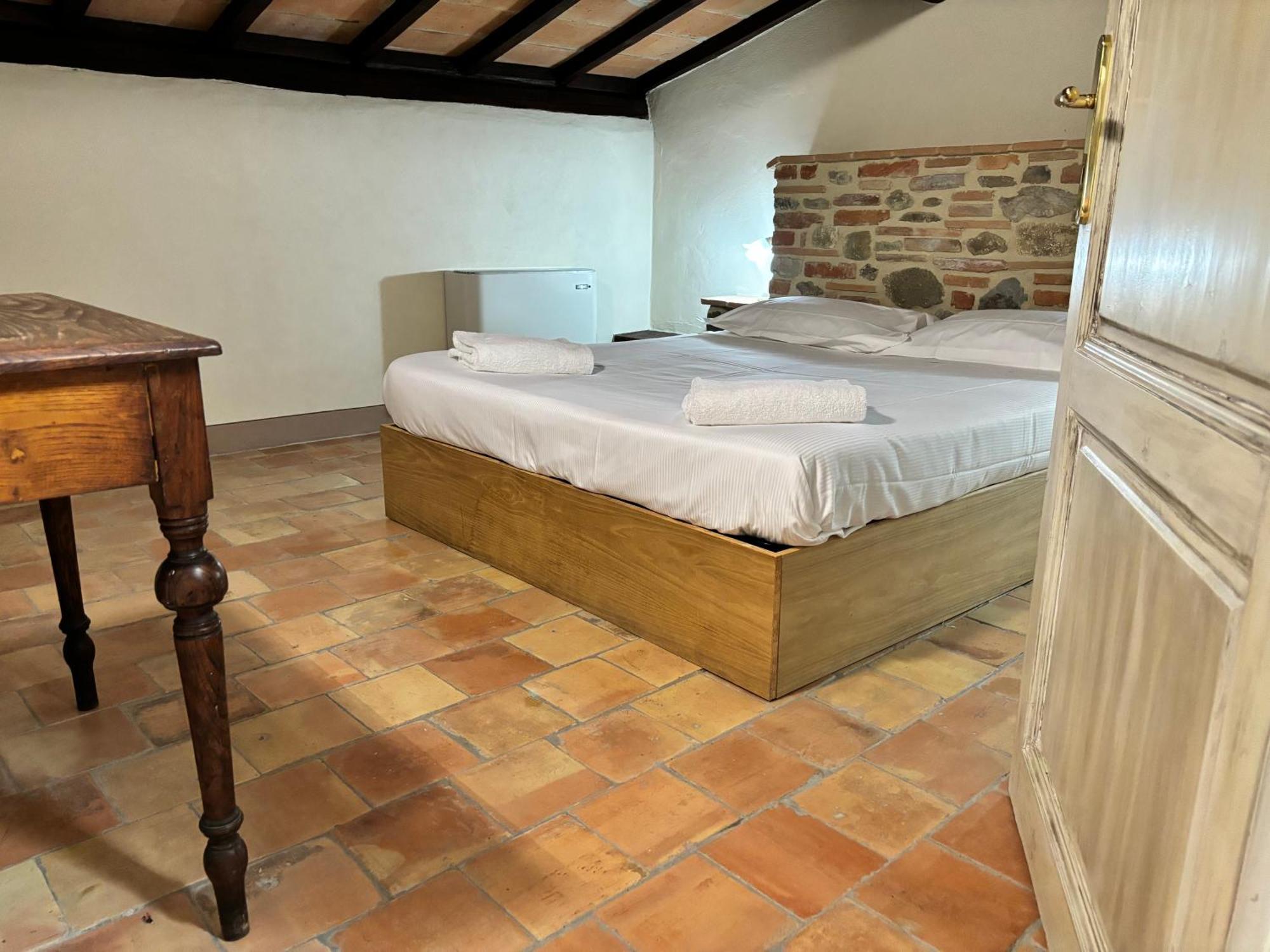 פופי Agriturismo Il Casolare מראה חיצוני תמונה