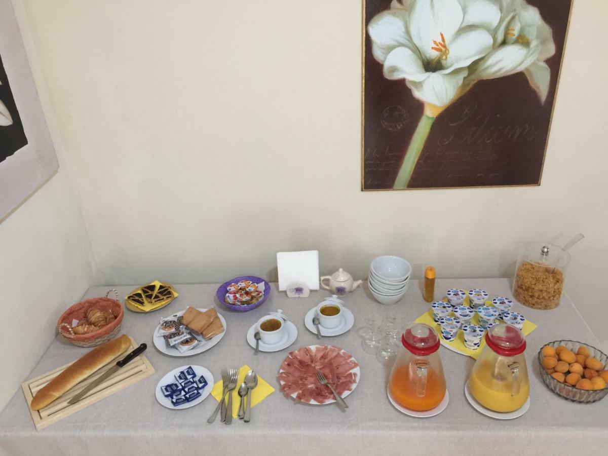 פופי Agriturismo Il Casolare מראה חיצוני תמונה